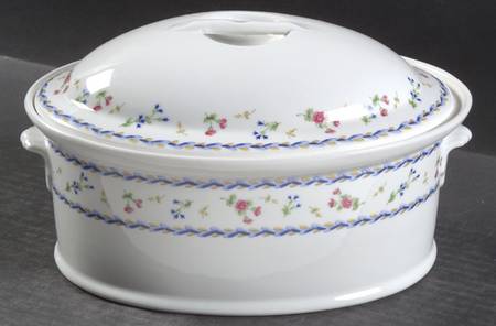 Artois Bleu 2 Qt Oval Oven To Table Covered Casserole