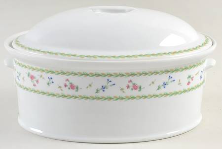 Artois Vert (Versailles Shape) 2.75 Quart Oval Covered Casserole