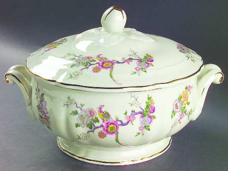 Bengali (Cream, Regence) Tureen &  Lid