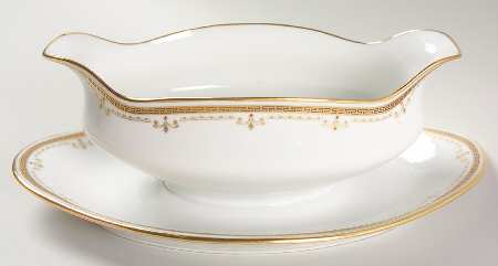 BER10 Gravy Boat with Attached Underplate