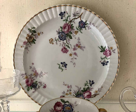 BER107 Luncheon Plate