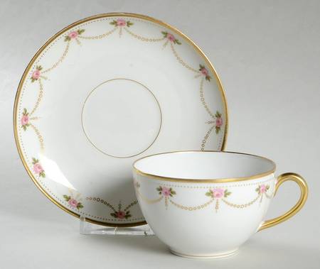 BER126 Flat Cup & Saucer Set