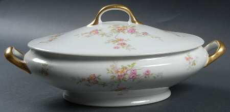 BER130 Oval Covered Vegetable