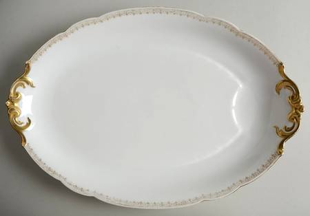 BER139 18" Oval Serving Platter