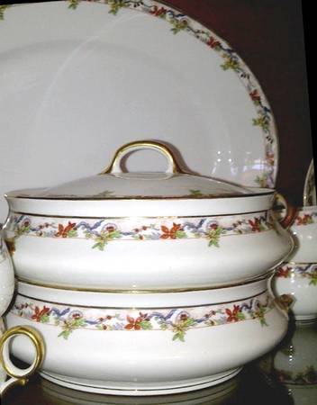 BER22 (NO VERGE) Round Covered Vegetable