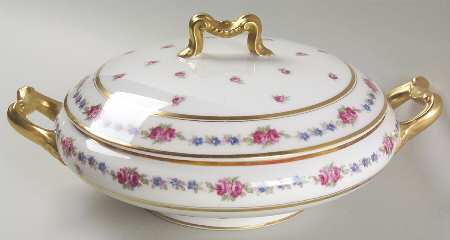 Fontenay, The Round Covered Vegetable