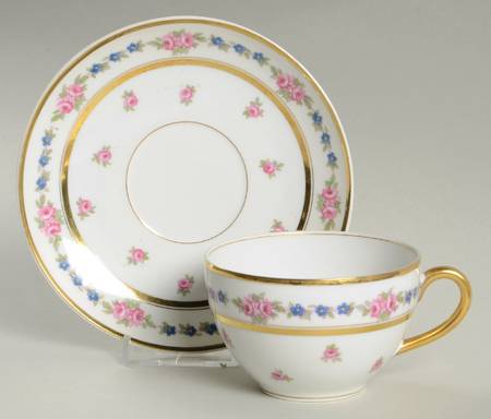 Fontenay, The Flat Cup & Saucer Set