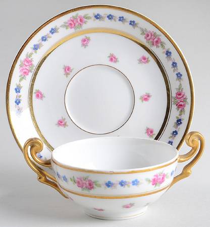 Fontenay, The Flat Bouillon Cup & Saucer