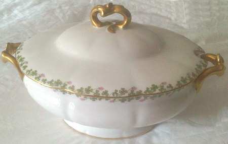 BER44 Round Covered Vegetable