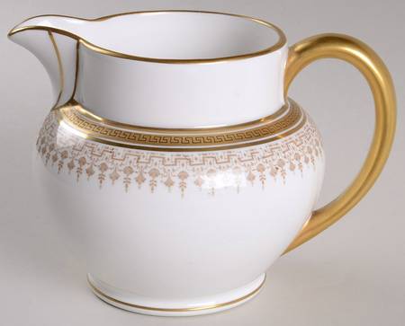 BER6 32 Oz Pitcher