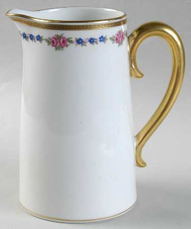 BER7 32 Oz Pitcher