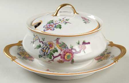 BER84 Gravy Boat w/Attached Underplate & Lid