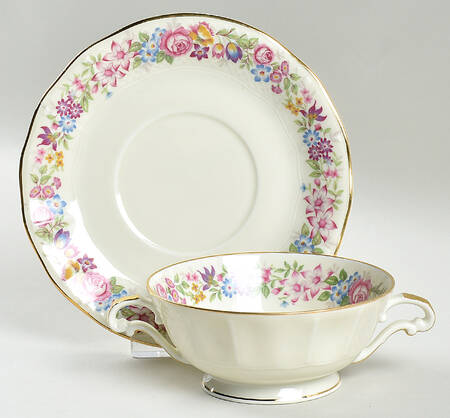 BER86 Footed Cream Soup Bowl & Saucer Set