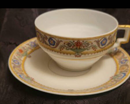 BER98 Flat Cup & Saucer Set