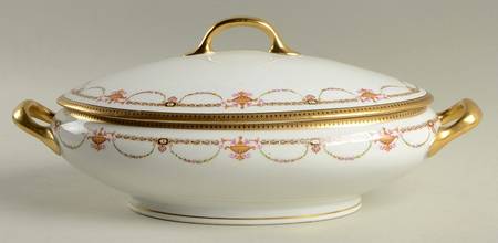 BER99 Oval Covered Vegetable