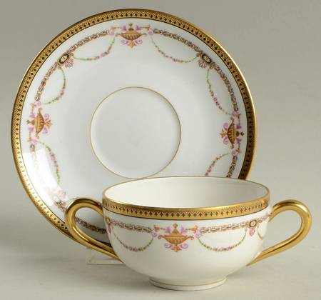 BER99 Flat Bouillon Cup & Saucer