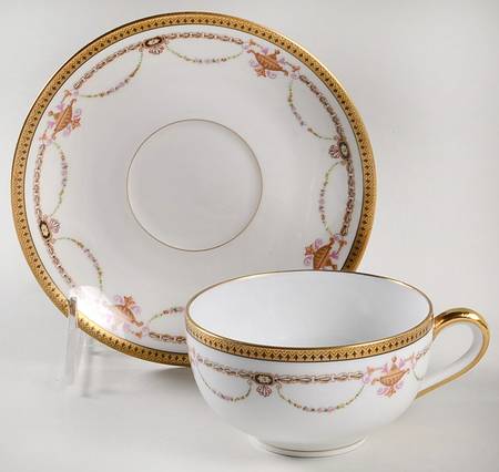 BER99 Flat Cup & Saucer Set