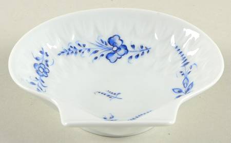 Brindilles Shell Shaped Dish