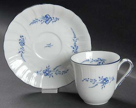 Brindilles Flat Cup & Saucer Set