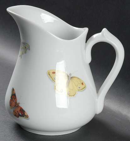 Butterfly (Smooth) 32 Oz Pitcher