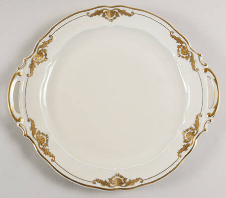 Coquille Handled Cake Plate