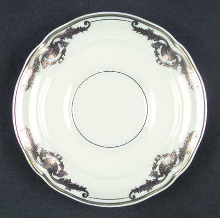 Coquille Saucer