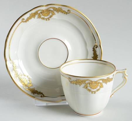 Coquille Flat Demitasse Cup & Saucer Set
