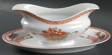 Fou Tcheou Gravy Boat with Attached Underplate