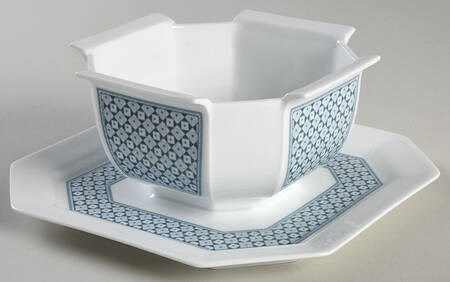 Galapagos Gravy Boat with Attached Underplate