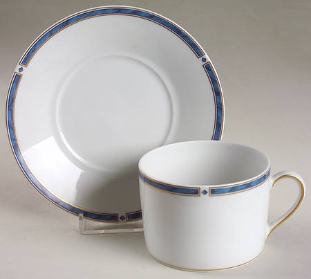 Gemme Bleu Flat Cup & Saucer Set