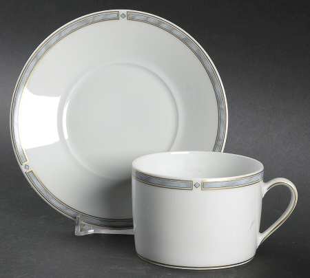 Gemme Gris Flat Cup & Saucer Set