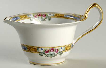 Lafayette Georgian Creamer