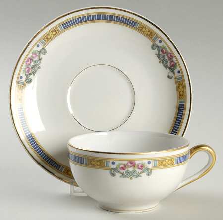 Lafayette Georgian Flat Cup & Saucer Set