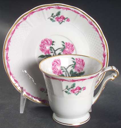 Les Deux Roses Footed Cup & Saucer Set