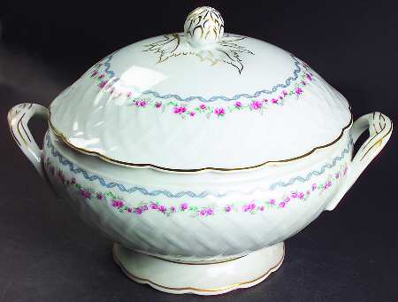 Louisiane Tureen &  Lid