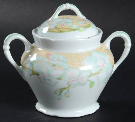 Louise De La Valliere Sugar Bowl & Lid