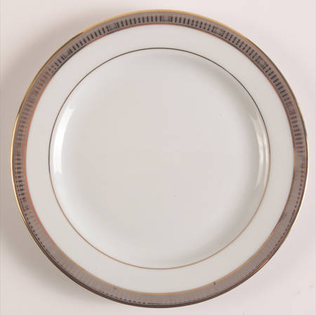 Madison Platinum Dessert/Pie Plate