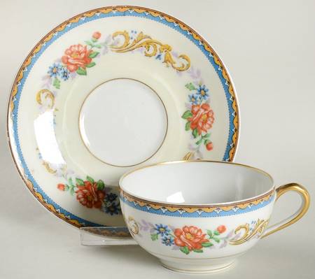 Monte Carlo (Older) Flat Cup & Saucer Set