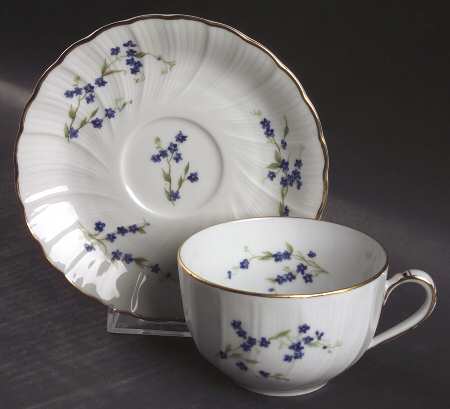 Myosotis Flat Cup & Saucer Set