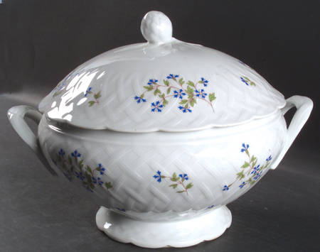 Nicole Tureen &  Lid