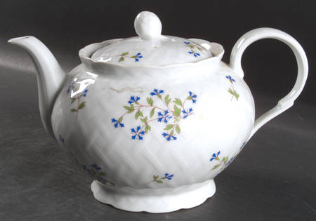 Nicole Teapot & Lid
