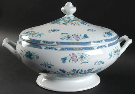 Pahang Oval Tureen & Lid