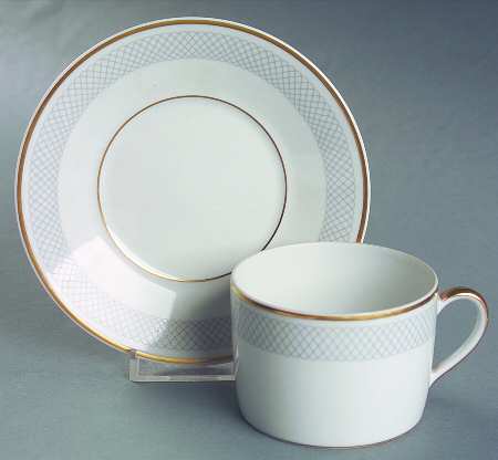 Pavillon Gray Flat Cup & Saucer Set