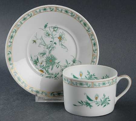 Pekin Flat Cup & Saucer Set