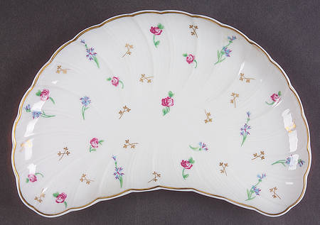 Pompadour (Scalloped, White Background) Crescent Salad Plate