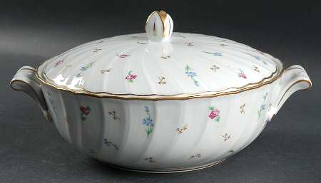 Pompadour (Scalloped, White Background) Round Covered Vegetable by Bernardaud