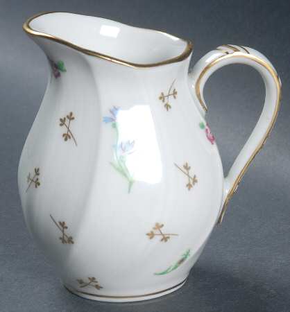 Pompadour (Scalloped, White Background) Mini Creamer