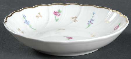 Pompadour (Scalloped, White Background) Fruit/Dessert (Sauce) Bowl