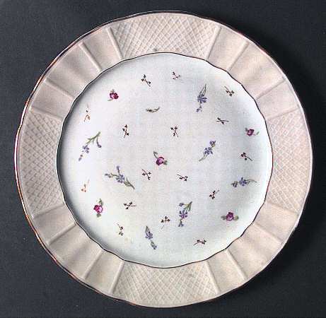 Pompadour (Raised Lattice, Cream Band) Dinner Plate