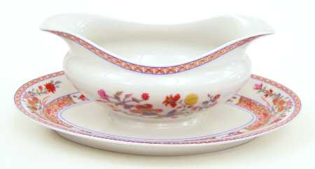 Pondichery Gravy Boat with Attached Underplate